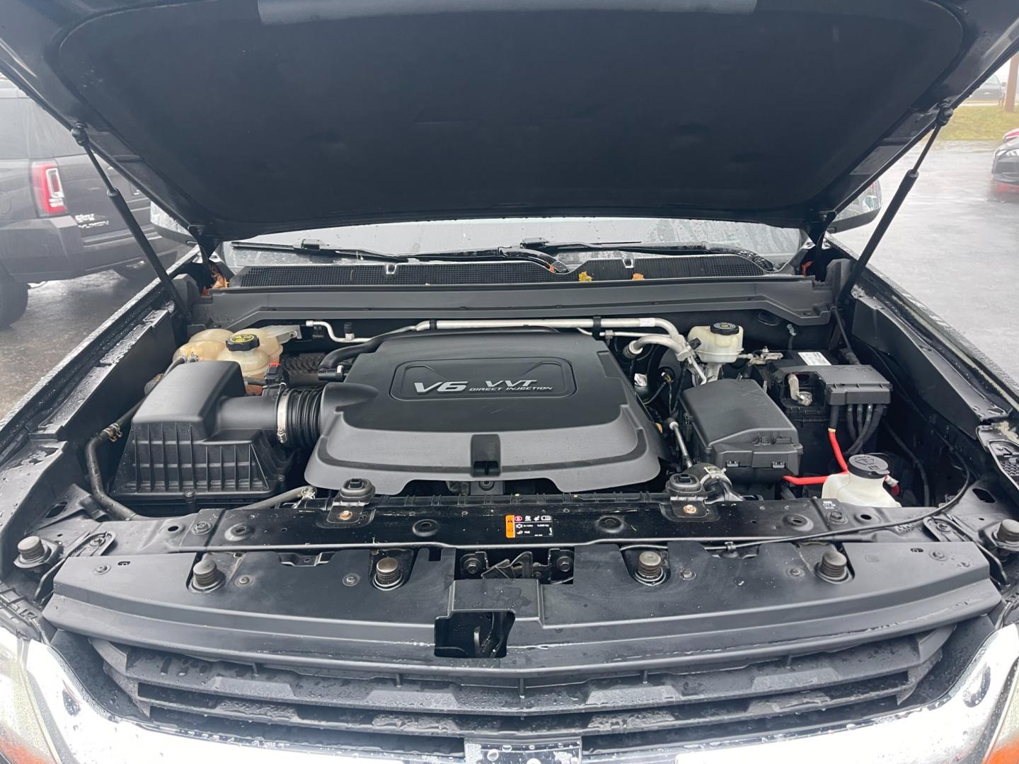 2016 Black /Black Chevrolet Colorado LT Crew Cab 4WD (1GCGTCE36G1) with an 3.6L V6 DOHC 24V engine, 6 Speed Automatic transmission, located at 547 E. Main St., Orwell, OH, 44076, (440) 437-5893, 41.535435, -80.847855 - Photo#18